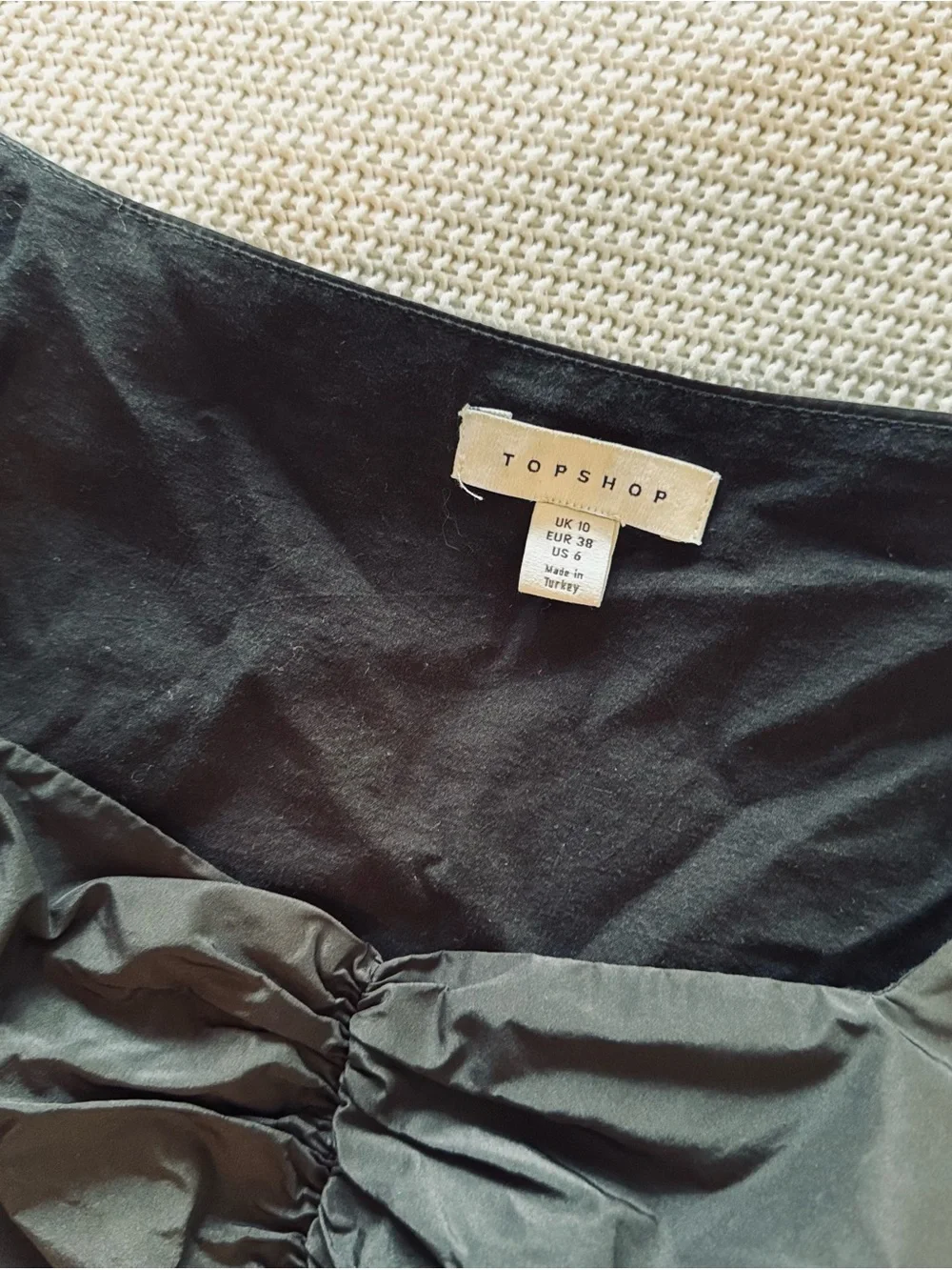 TOPSHOP Taffeta Puff Sleeve Blouse Smocked Black Crop Top - Picture 9 of 13